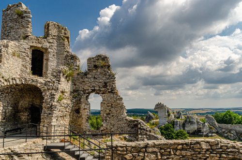 Burg-Ogrodzieniec-107